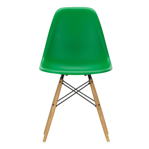 Cadeira Eames em Plástico DSW / Base maple